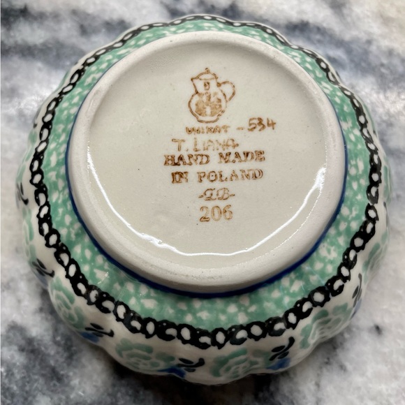 Polish Pottery Ceramika Artystyczna Unikat Small Scalloped Bowl - Picture 2 of 5